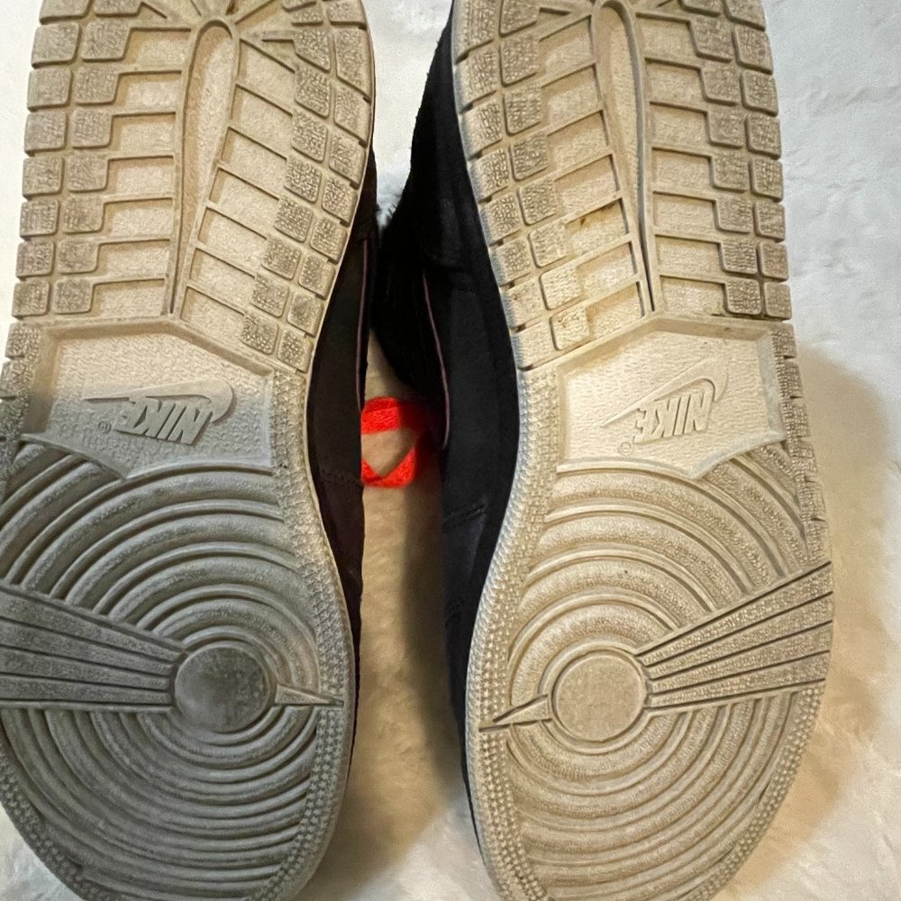 Nike Air Jordans - Picture 7 of 11